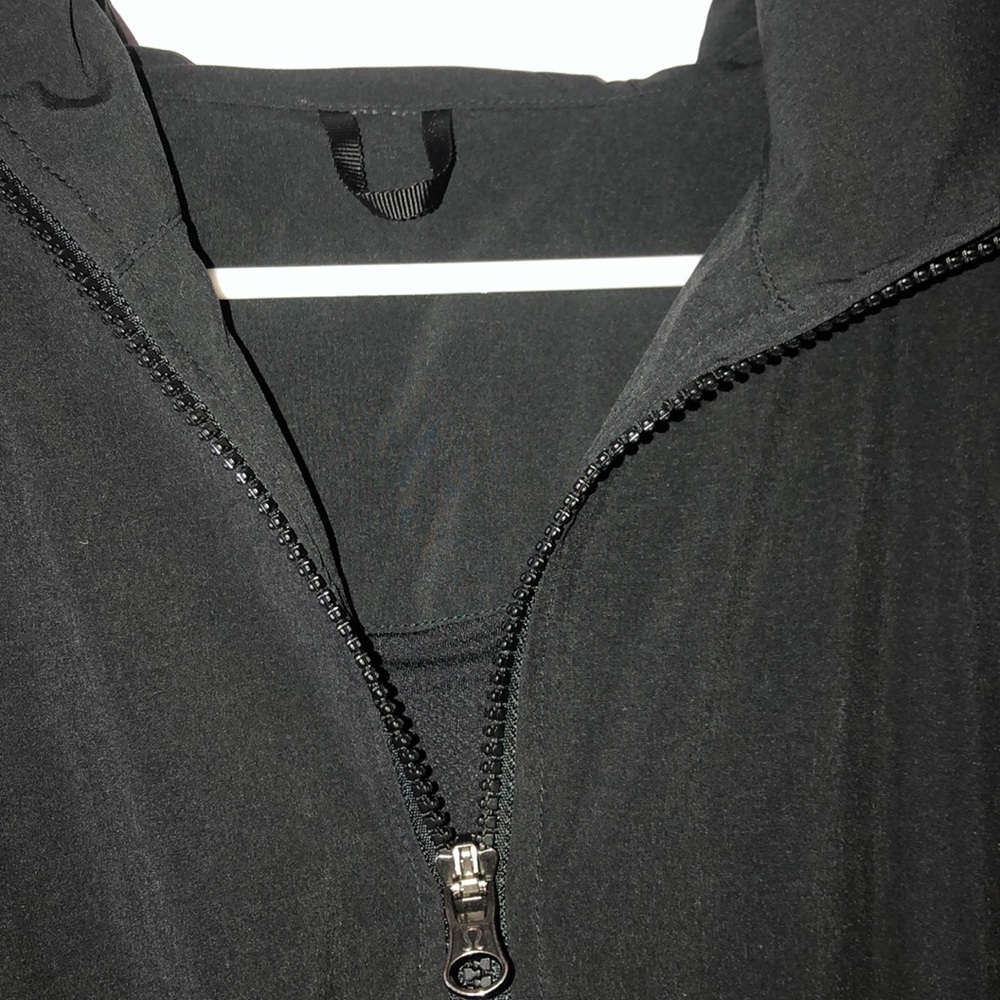 Lululemon Rain Jacket Size 4 - Picture 8 of 16